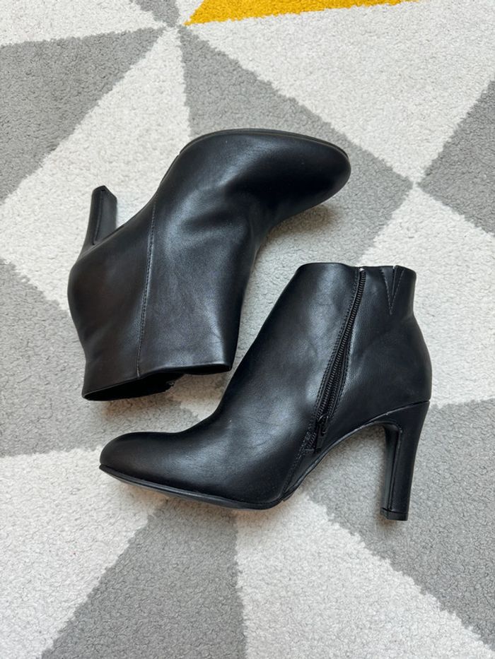 Bottines à talons La Halle neuve Taille 39 - photo numéro 2