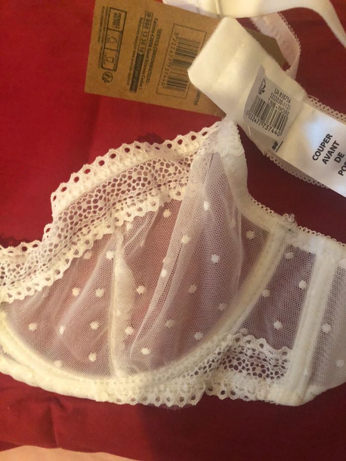 Soutien gorge neuf blanc 95B - photo numéro 2