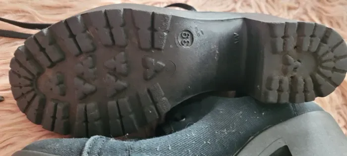 Bottines noires à lacets - photo numéro 9