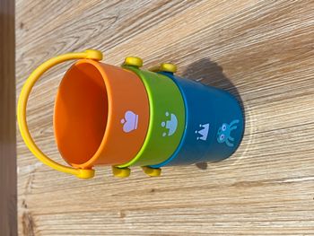 Lot de 3 seaux de bain perforés à empiler