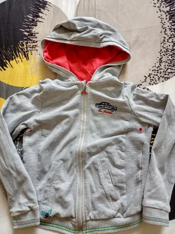 Veste à capuche