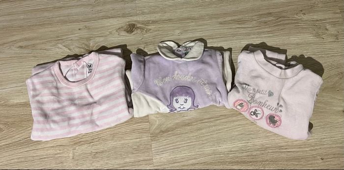 Lot 7 pyjamas velours 6 mois - photo numéro 5
