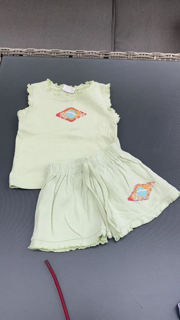 Ensemble lot vêtement bébé fille enfant taille 2 ans 24 mois short débardeur