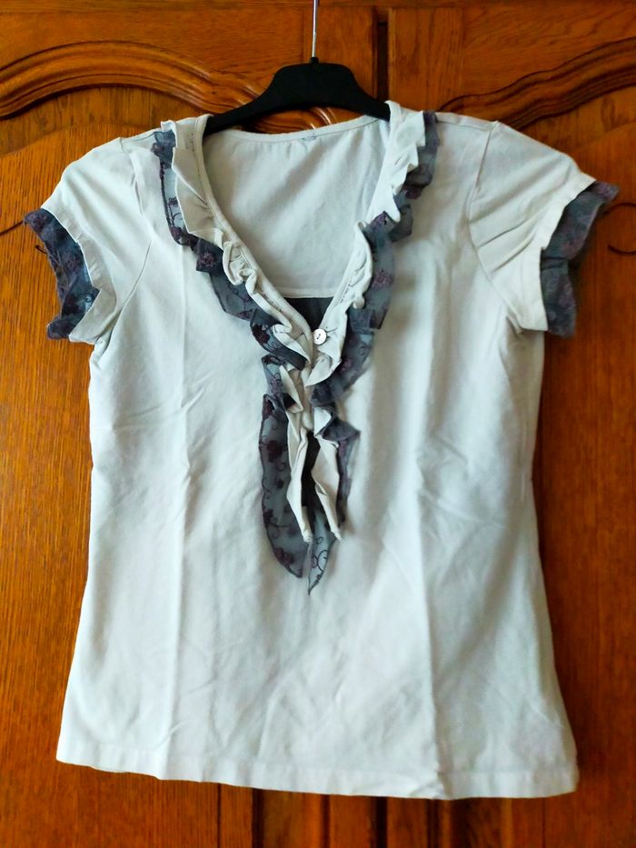Tee shirt+jupe courte - photo numéro 2