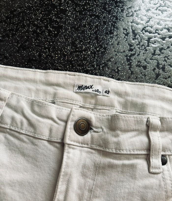Jean blanc / Taille 42 - photo numéro 5