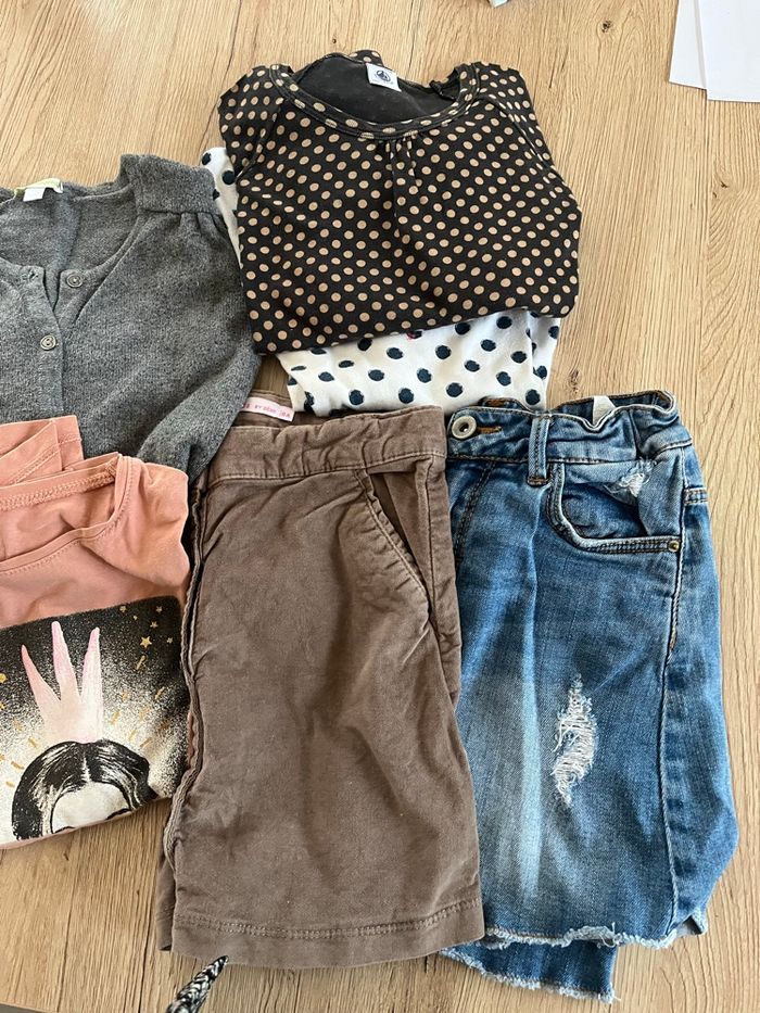 Lot vêtements 8 ans - photo numéro 2