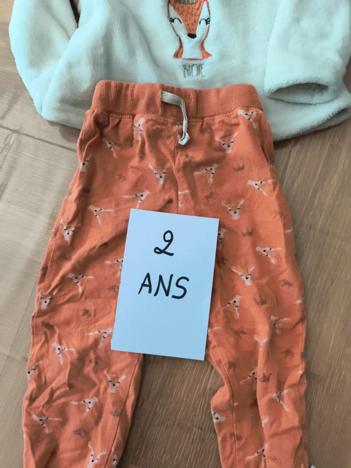 Pyjama deux pièces - photo numéro 3