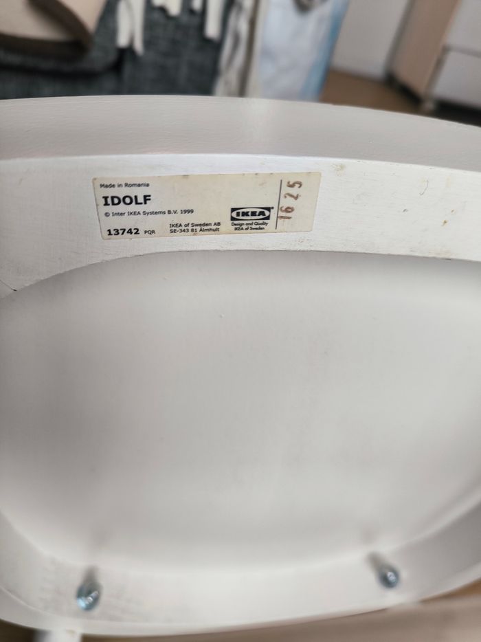 Chaise de table IKEA modèle IDOLF - photo numéro 5