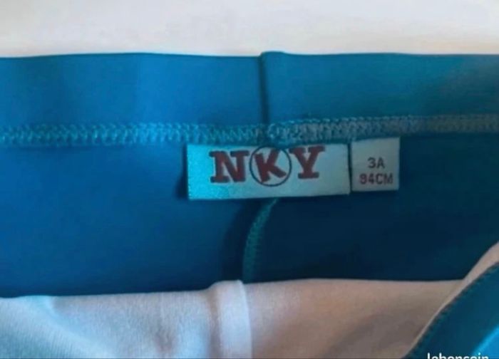 Boxer / Maillot de bain TRÈS BON ÉTAT taille 3 ans couleur bleu - photo numéro 4