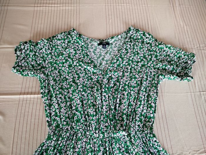Robe courte Kiabi taille M - photo numéro 2