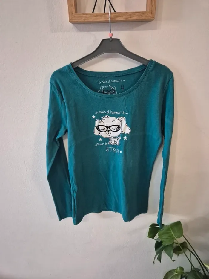 Tee shirt cache cache