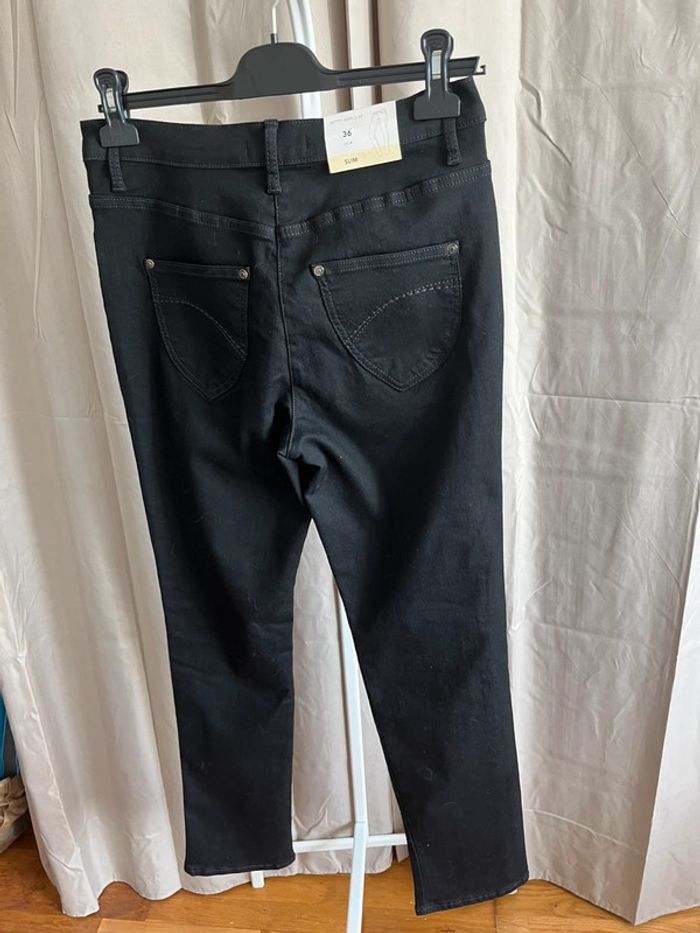 Pantalon Betty barclay t.36 - photo numéro 2