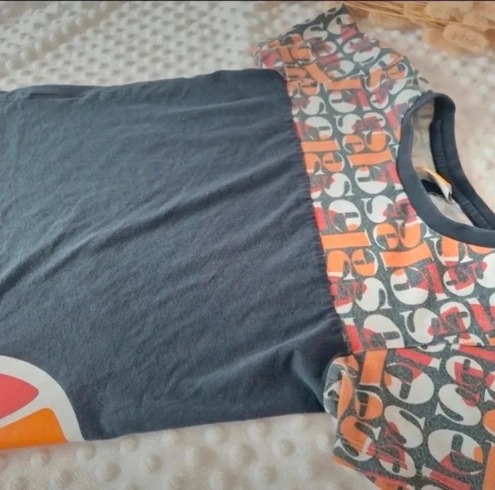 Tee-shirt Ellesse 6-7 ans - photo numéro 2