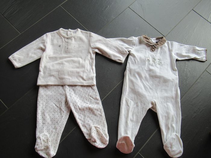 2 pyjamas fille 18 mois Sergent Major et Kitchoun Kiabi - photo numéro 1