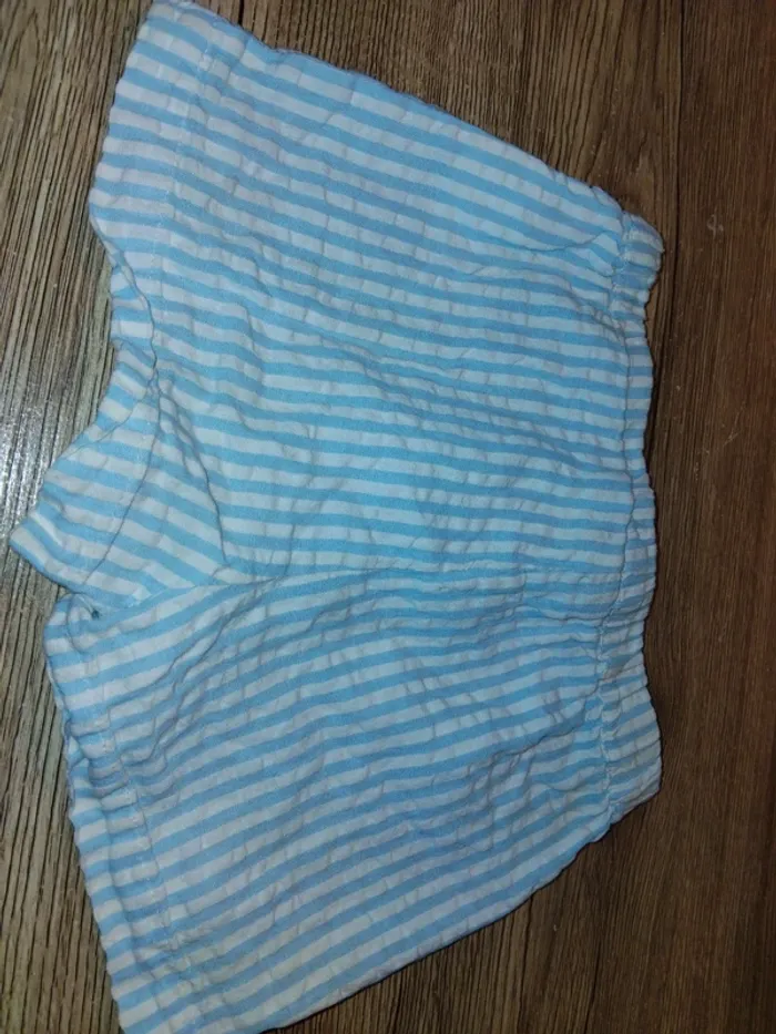 Short boîte a malices - photo numéro 3