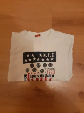 Tee-shirt manche longue garçons taille 8 ans