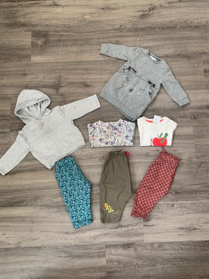 Lot vêtements bebe 12 mois