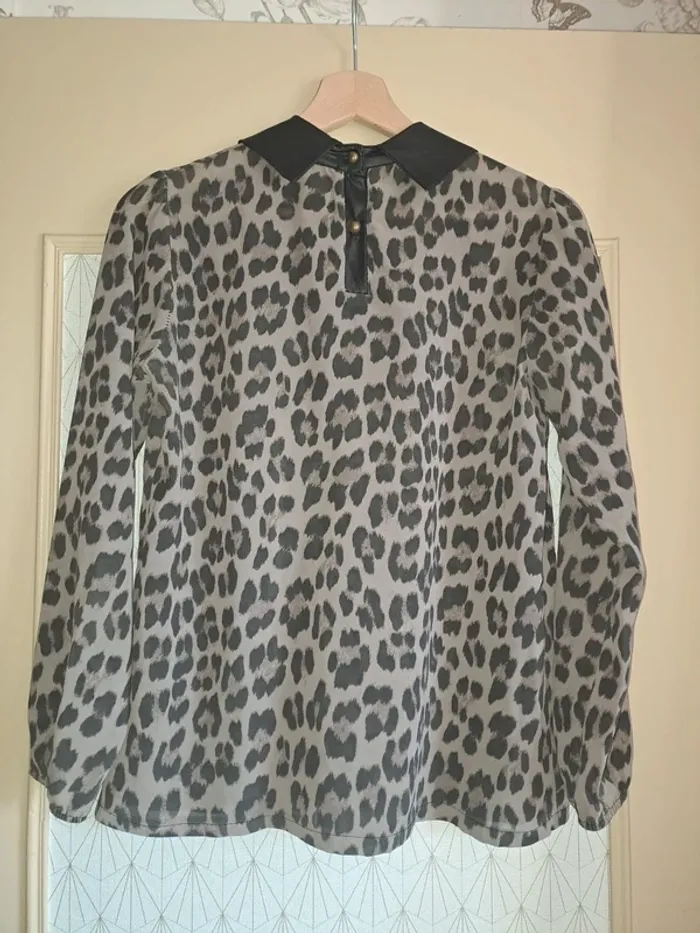 Blouse légère femme 36/38 col noir léopard comme neuve - photo numéro 4
