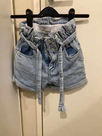Short taille haute taille 7ans