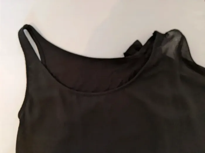 Jolie robe noire naf naf XS - photo numéro 4