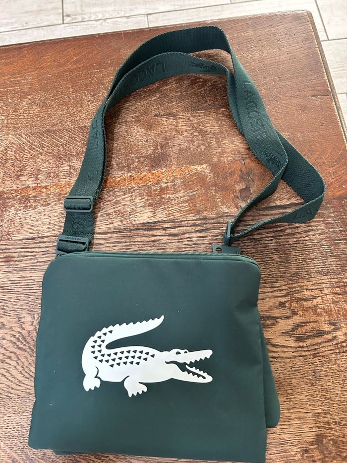 Sacoche Lacoste - photo numéro 2