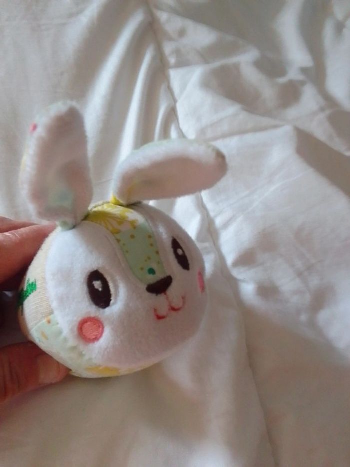 Peluche, hochet - photo numéro 2