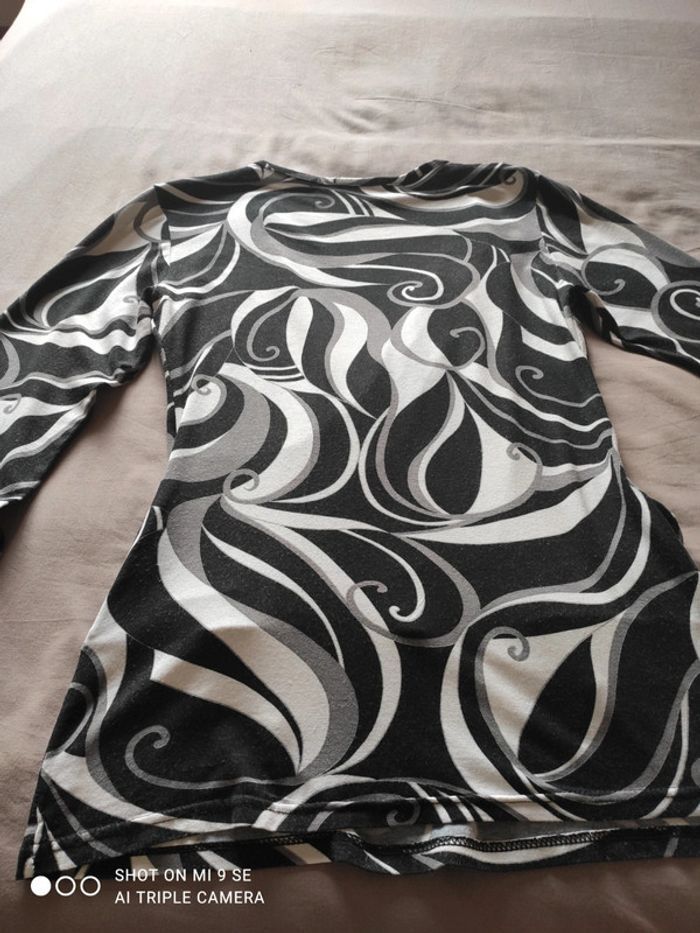 Tee shirt bréal taille 2 très bon état - photo numéro 2