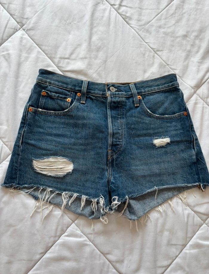Short Levi’s 501 mini court bleu frange effiloché – taille haute style destroy Levi’s Premium L/40 - photo numéro 2