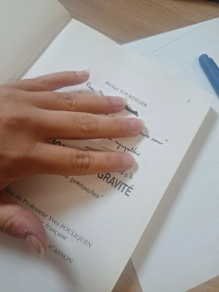 Des morts sans gravité livre - photo numéro 6