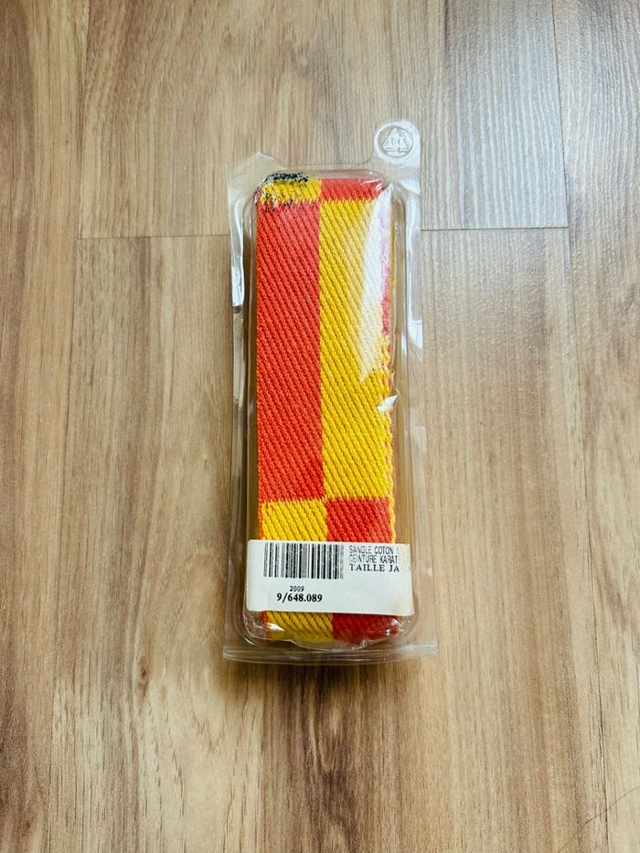 Ceinture de karaté Jaune Neuve - photo numéro 1