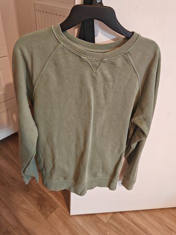 Pull simple kaki 