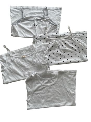 Lot de 4 débardeurs taille 8 ans