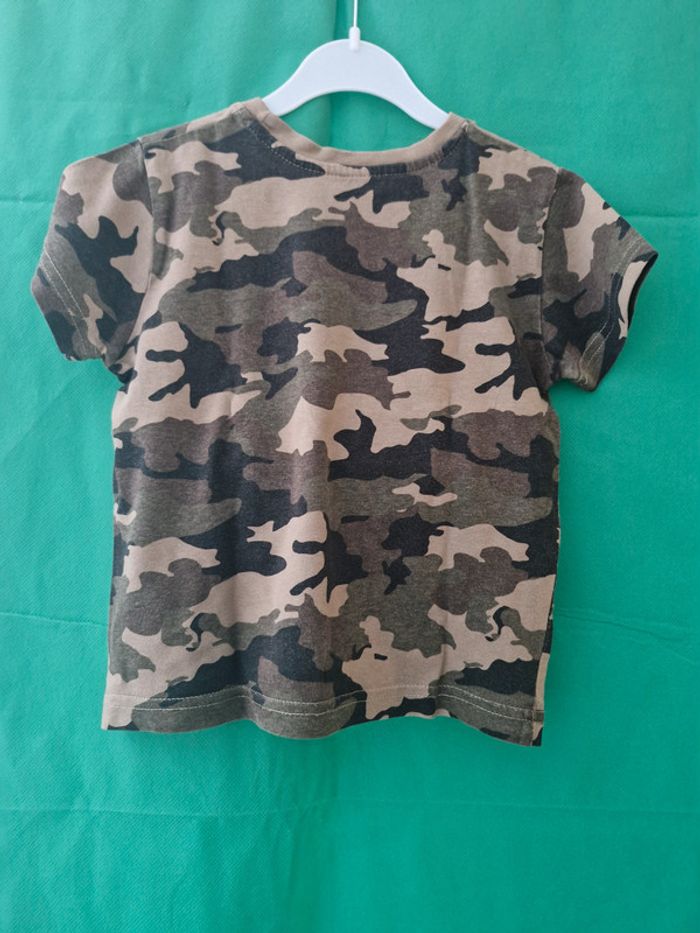 T-shirt manches courtes camouflage 2-3 ans 98 cm Primark - photo numéro 4