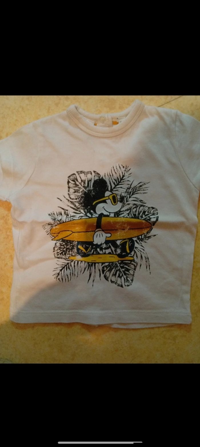 Lot de 2 t shirt taille 6 mois - photo numéro 4