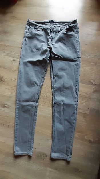 Jean gris skinny fit Taille 42