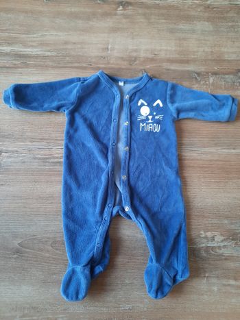 Pyjama en velours bleu ouverture devant