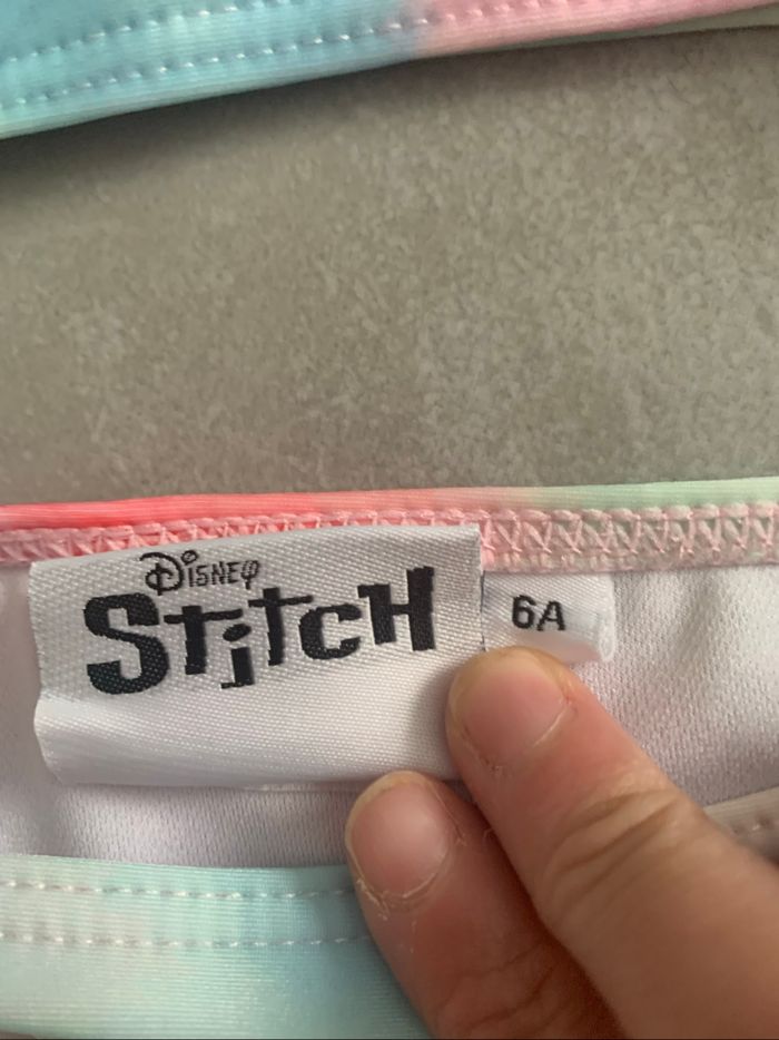 Maillot de bain 2 pièces Stitch neuf - photo numéro 2