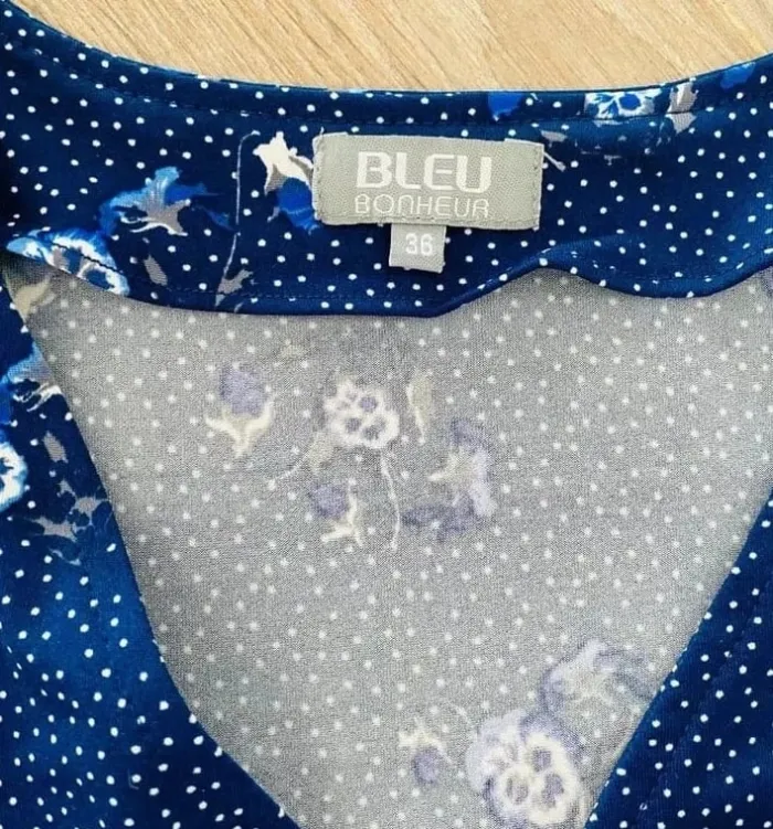 Jolie Robe midi marine à fleurs T36 /S neuve - photo numéro 4