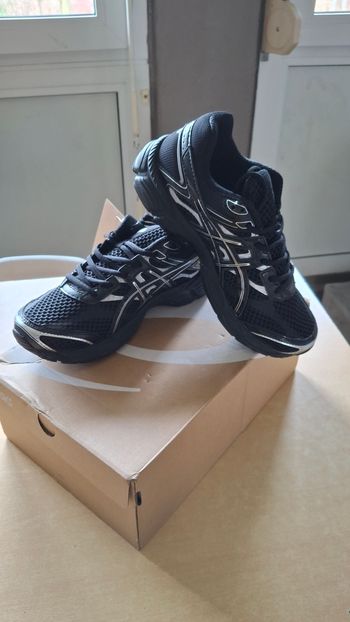 Baskets Asics gel cumulus 16 noires