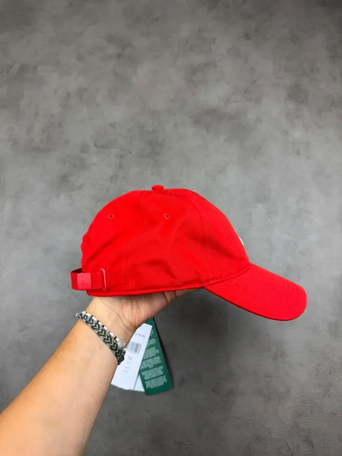 Casquette Lacoste Rouge Logo Brodé Neuve - photo numéro 3