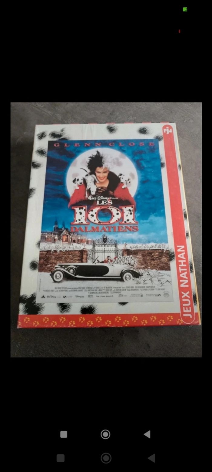 Puzzle complet les 101 dalmatiens 500 pièces