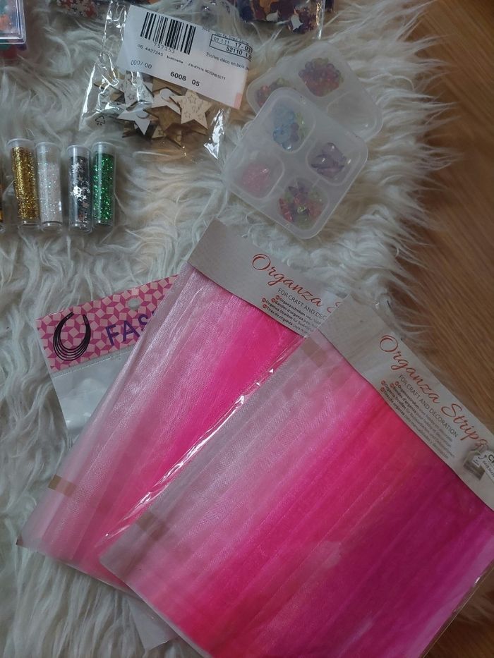 Lot accessoires loisirs créatifs (paillettes, rubans,organza, perles...) 🖌️ - photo numéro 5