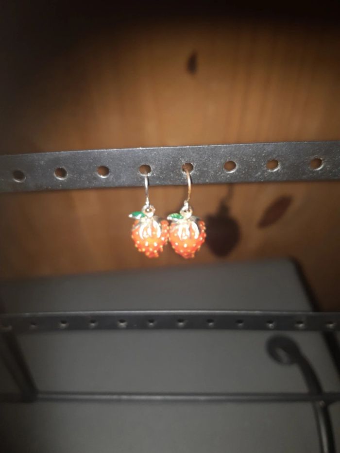Boucles d oreilles fraises
