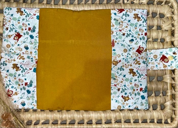 Protège carnet de santé fait main en velours et tissu à motifs 😍 - photo numéro 2