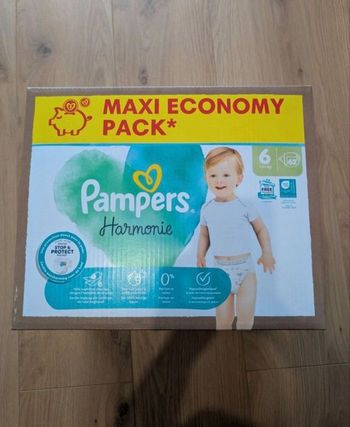 Couches pampers harmonie taille 6 neuve