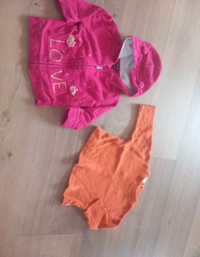 Lot vêtements fille 12 mois - photo numéro 6