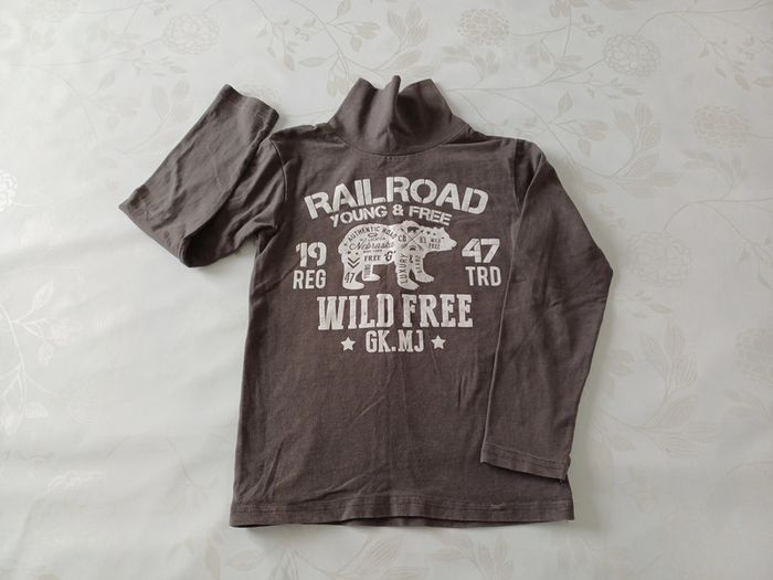 T-shirt col roulé Gémo 5/6 ans - photo numéro 2