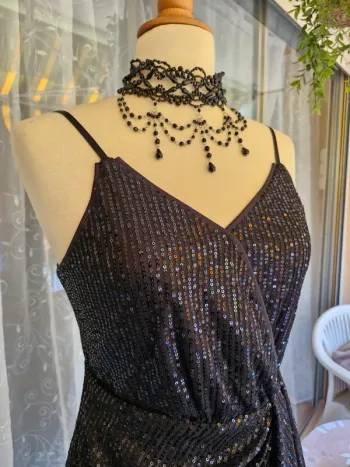 🎀 Robe noire à sequins