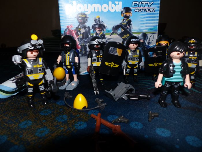 Gros Lot playmobils police - photo numéro 3