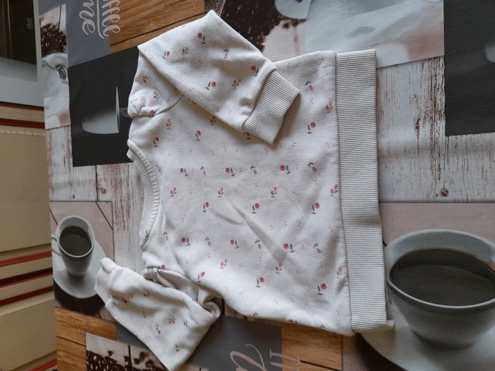 Pull à fleurs - photo numéro 2